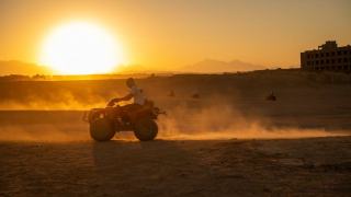 Conduite sur dunes de sable : techniques pour quad et SSV